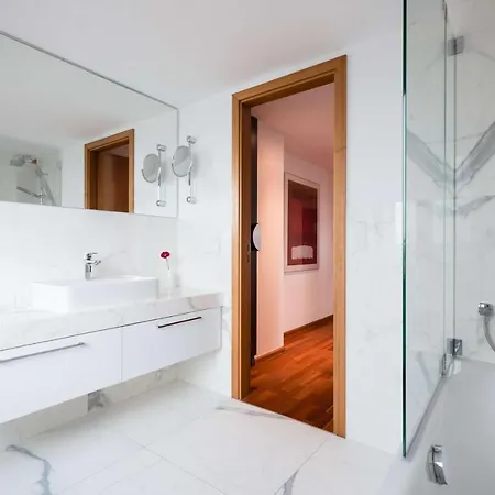 Lindner Hotel&residence Main Plaza 4* Frankfurt am Main