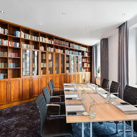 Lindner Frankfurt Main Plaza, Part Of Jdv By Hyatt 美因河畔法兰克福