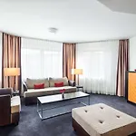 Hotel Lindner Frankfurt Main Plaza, Part Of Jdv By Hyatt 4*