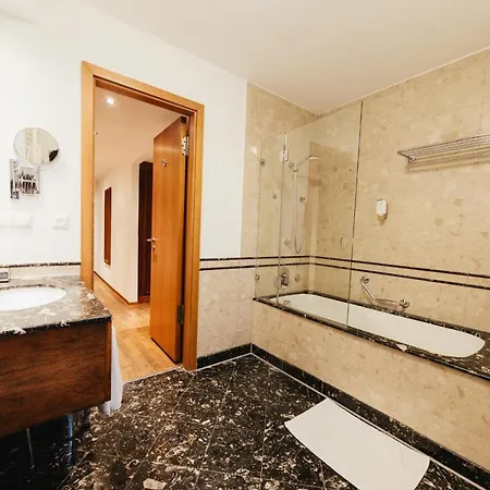 Lindner Frankfurt Main Plaza, Part Of Jdv By Hyatt