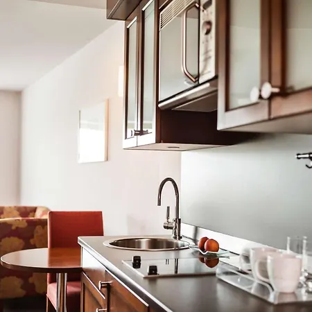 Lindner Frankfurt Main Plaza, Part Of Jdv By Hyatt 4*