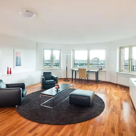 Lindner Frankfurt Main Plaza, Part Of Jdv By Hyatt Hotell 4*