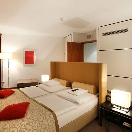 Lindner Frankfurt Main Plaza, Part Of Jdv By Hyatt Hotel 4*