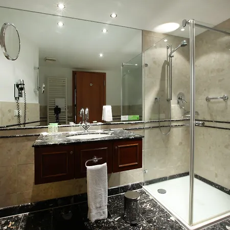 Lindner Frankfurt Main Plaza, Part Of Jdv By Hyatt 4*
