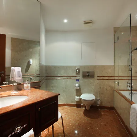 Lindner Frankfurt Main Plaza, Part Of Jdv By Hyatt