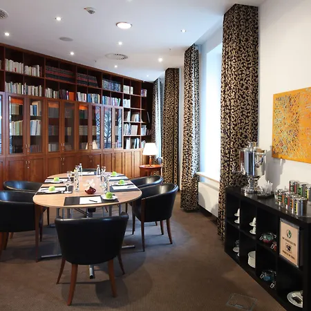 Hotell Lindner Frankfurt Main Plaza, Part Of Jdv By Hyatt