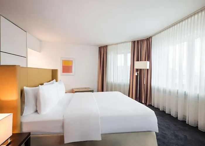 Lindner Frankfurt Main Plaza, Part Of Jdv By Hyatt 4*