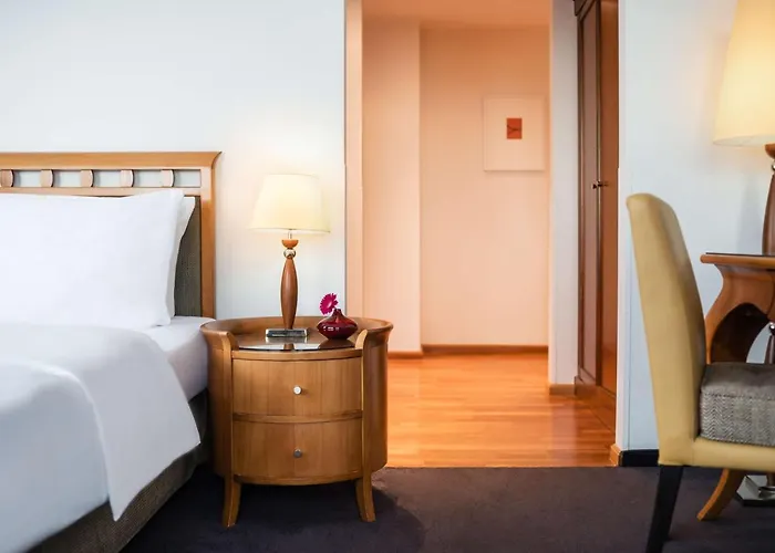 Lindner Frankfurt Main Plaza, Part Of Jdv By Hyatt 4*