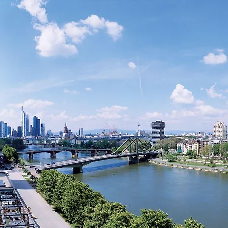 Lindner Frankfurt Main Plaza, Part Of Jdv By Hyatt 4* Frankfurt am Main