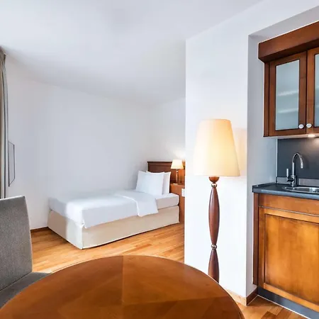 Lindner Frankfurt Main Plaza, Part Of Jdv By Hyatt 4* Francfort-sur-le-Main