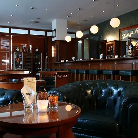 Hotel Lindner Frankfurt Main Plaza, Part Of Jdv By Hyatt 4*